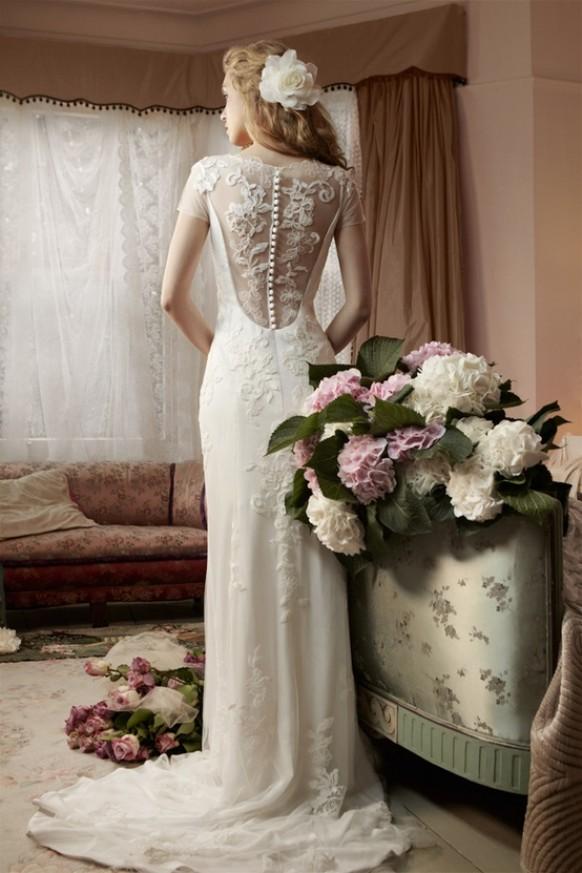 wedding photo - MiaMia Alan Hannah Spring Bridal Collection ♥ MiaMia Clematis Back Button Wedding Dress with Beautiful Lace Appliques
