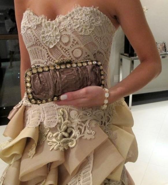 Beautiful Clothes 1970551 Weddbook