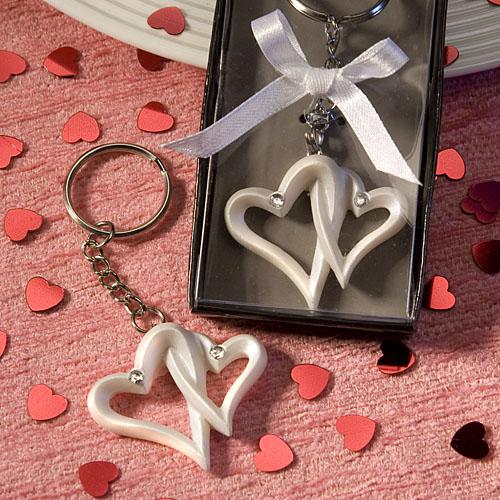 Hochzeit - Interlocking Heart Design Favor Saver Schlüsselanhänger Hochzeitsbevorzugungen