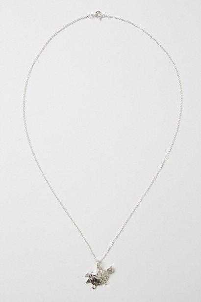 زفاف - Carved Turtle Necklace - B