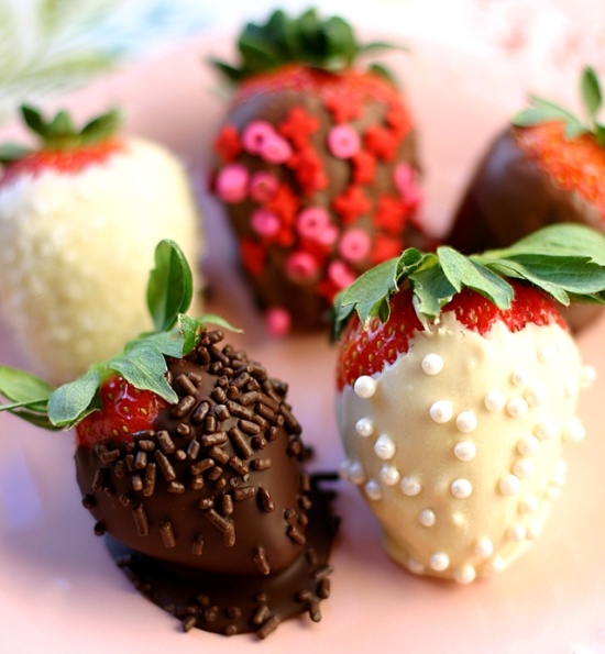 Unique Wedding Favor Ideas Gourmet Chocolate Dipped