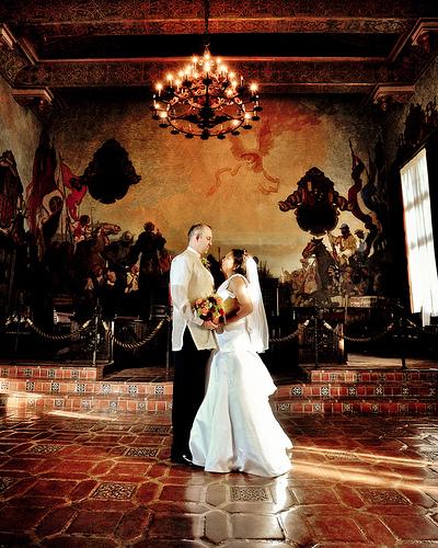 زفاف - الزواج في غرفة جدارية