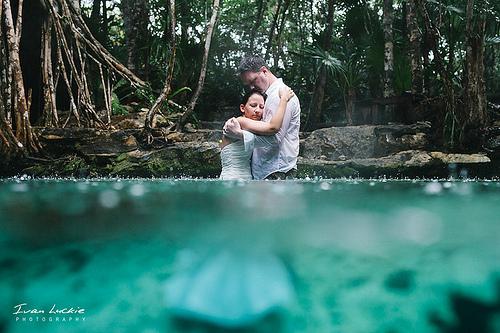 Hochzeit - Carlee + Bryan Cenote Azul-Playa Del Carmen-Luckiephotography-1