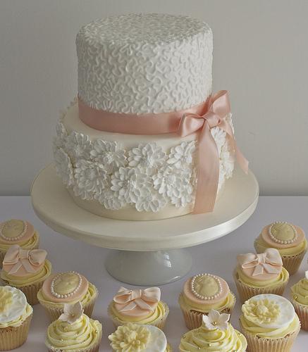 Mariage - Vintage Peach And White Chocolate