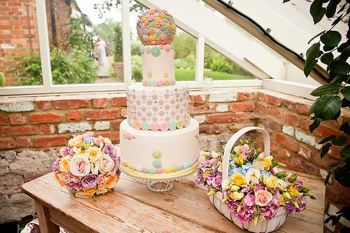 Свадьба - Кнопка Вдохновленный Свадебный торт