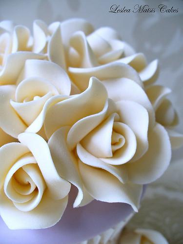 زفاف - الورود ...