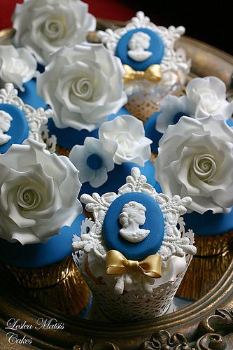 زفاف - الأزرق والذهب الكعك