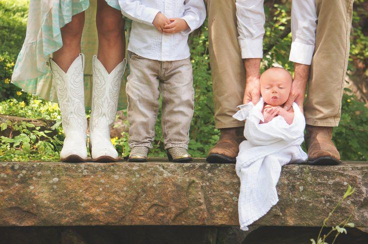 Wedding - Family Photos. Newborn Shot. 
