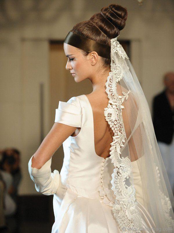 Wedding - Fine wedding veil with floral borders
