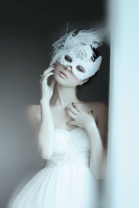 Wedding - White feather mask for the masquerade wedding