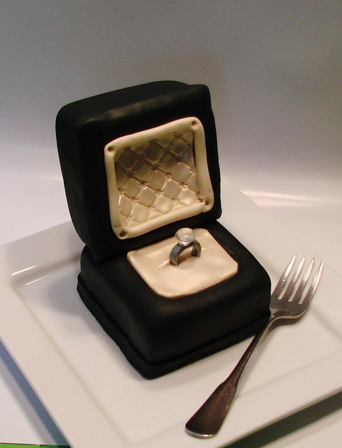 Wedding - Wedding cupcake designed as engagement ring box