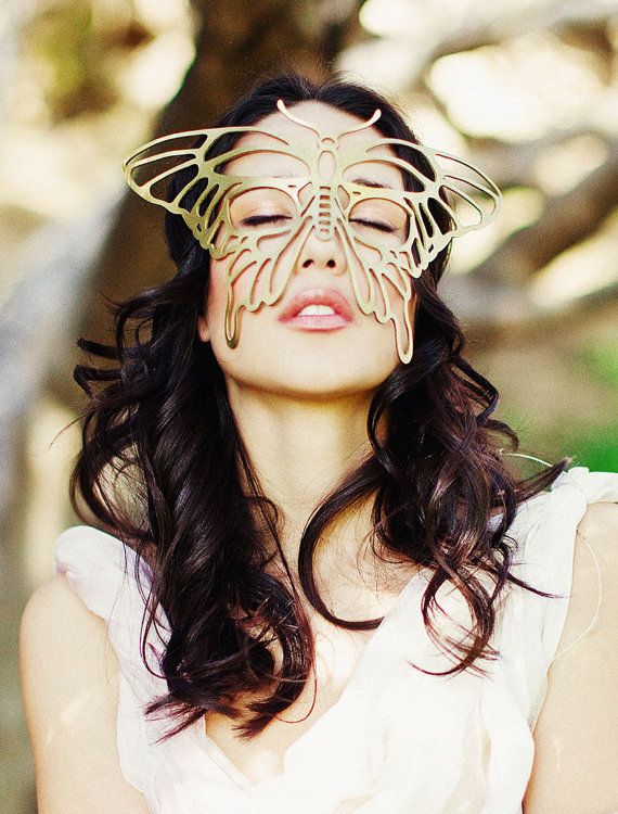 Wedding - Beautiful Butterfly Leather Mask In Gold