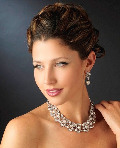 Wedding - NWT Pearl And Rhinestone Bridal Necklace And Earring Wedding Jewelry Set