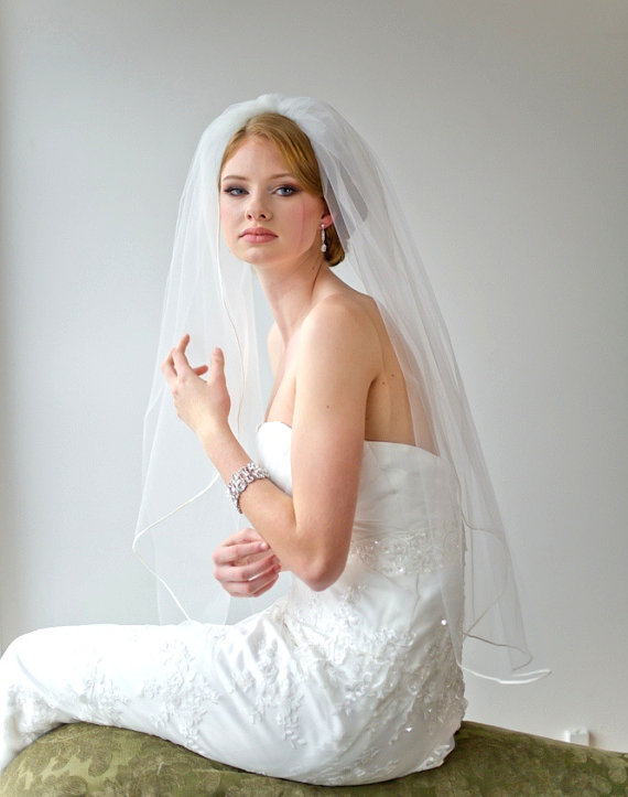 زفاف - Bridal Veil, Traditional Veil,  One Layer Veil, Wedding Veil, Soutache Trim Veil, 36" Tulle Veil - New