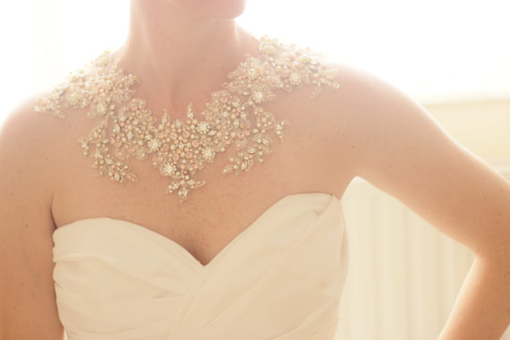 زفاف - Bridal Crystal Gold and Blush Statement Necklace, Bridal Swarovski Crystal Lace Necklace - New