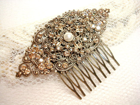 Hochzeit - Vintage bridal hair comb -  wedding hair comb