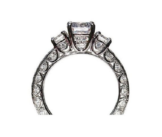Wedding - lovely Diamond Engagement Ring