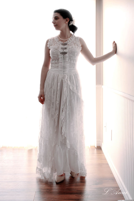 Mariage - Vintage Retro Victorian Style Custom Made Lace Wedding Dress - New