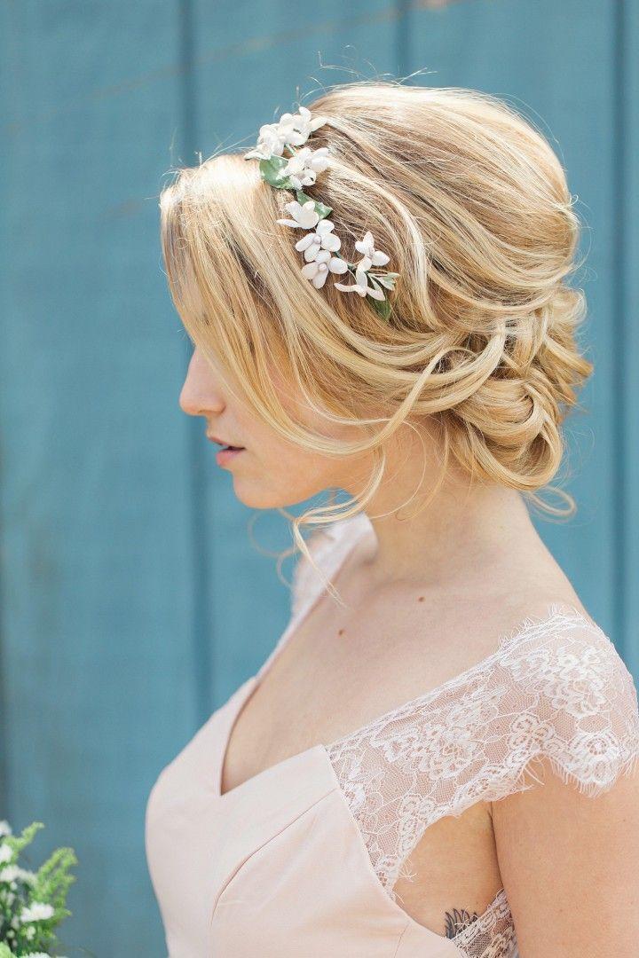 Hochzeit - The Many Styles That You Can Try Using The Hairband