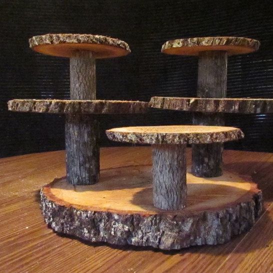 Mariage - Multi-level Rustic Wood Cupcake Stand