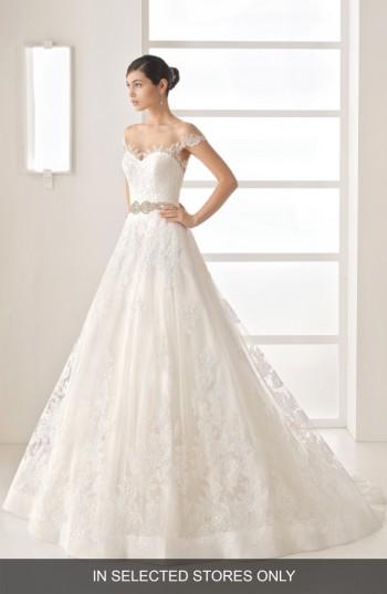 Mariage - Two by Rosa Clara Olesa Illusion Off the Shoulder Lace & Tulle Gown 