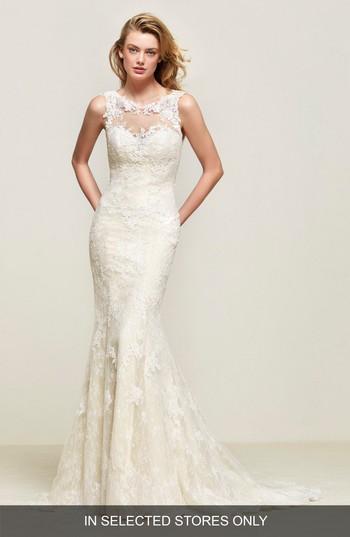 Mariage - Pronovias Driades Embellished Lace Mermaid Gown 