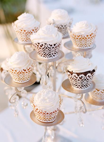 Wedding - Special Wedding Cupcake Decorating ♥ Lace Wedding Cupcakes