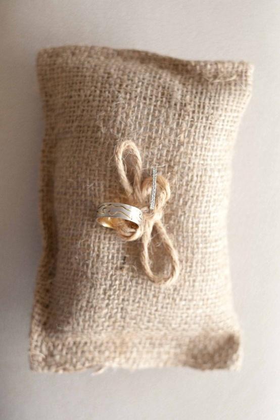 Свадьба - Подушка обручальное кольцо