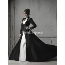 wedding photo -  Noir et blanc à manches longues robe de mariée gothique