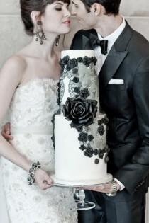 wedding photo - Lace Noir