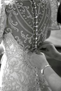 wedding photo - Glittering wedding dress made of rhinestone