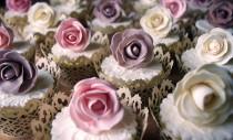 wedding photo - Vintage Rose Cupcakes