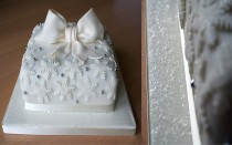 wedding photo - Winter Wonderland Christmas Cake
