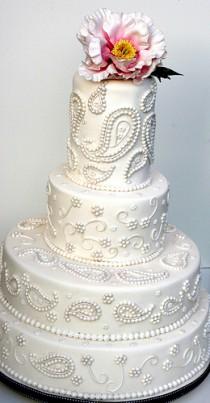 wedding photo - Paisley perle gâteau inspiré par une conception Sari