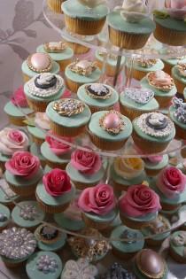 wedding photo - Bling Cupcakes 2