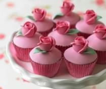 wedding photo - Rosebud Cupcakes 