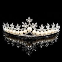 wedding photo -  Graceful Pearl And Rhinestone Wedding Crown Maple Leaf Inspired Bridal Tiara