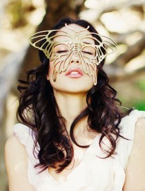 wedding photo - Beautiful Butterfly Leather Mask In Gold