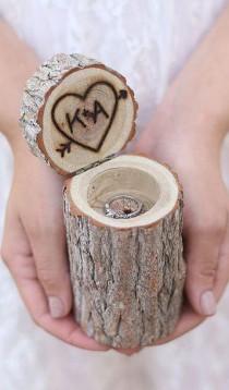 wedding photo - Beautiful Shops: Personalized Rustic Wood Ring Bearer Pillow Box Alternative Tree Stump