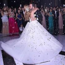 Monique Lhuillier Bride wedding photo - Monique Lhuillier Bride