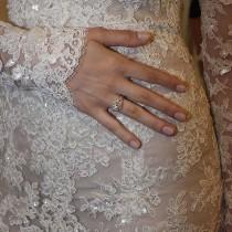 Monique Lhuillier Bride wedding photo - Monique Lhuillier Bride