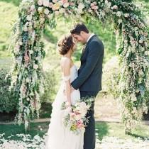 Loverly™ wedding photo - Loverly™