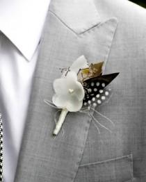 wedding photo - Black&white Boutonniere  for Groom 