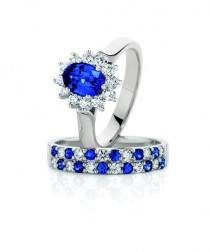 wedding photo - Sapphire and Diamond Ring ♥ Gorgeous Gold Ring 