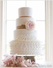 wedding photo - Chic Ruffle Wedding Cakes ♥ Wedding Cake Design 