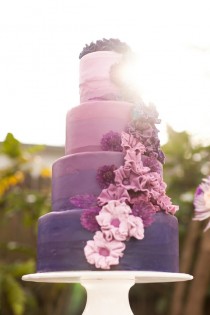 wedding photo - Ombre дизайна Свадебный торт